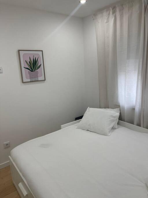 Lovely 2 Bedroom Apartment In South Lisbon Barreiro  Exteriör bild